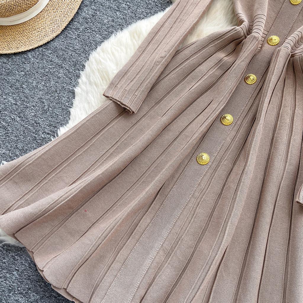 Осень Зима Платья А-силуэта с высокой талией и вязаной юбкой-зонтиком 2025 Новые пуговицы О-образный вырез Длинный рукав Свободное платье-свитер Женское