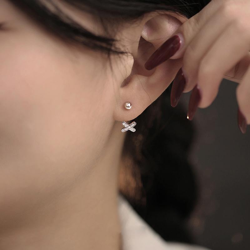 Cross Zircon Screw Earrings Women'S Compact Versatile Commuter Wind Inlaid Zircon X Letter Interwoven Earrings