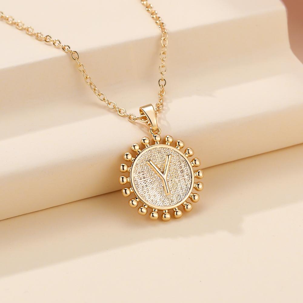 Ожерелье с инициалами для женщин, 1 шт., золотого цвета, круглая подвеска с буквами, цепочка, ожерелье, колье, ювелирные изделия с алфавитом