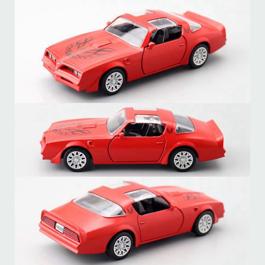 Масштаб 1/36 1978 Pontiac Firebird, литая под давлением модель автомобиля, игрушечный автомобиль с откатным механизмом и открытыми дверями для детей, коллекция подарков для мальчиков и девочек