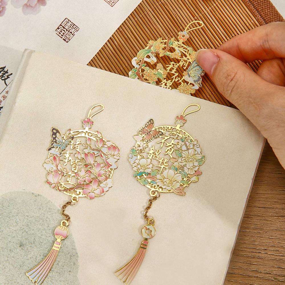 Vintage Butterfly Flowers Painting Metal Bookmark Hollow Bookmark With Tassel For Book Club Readers Friends Teachers Students