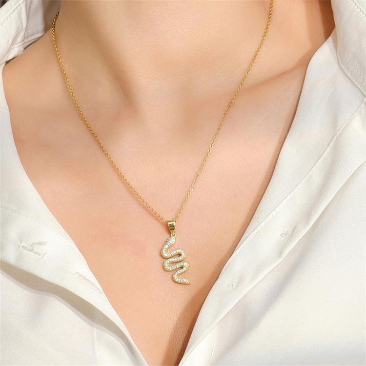 Creative Snake-shaped Pendant Necklace Personality Female Punk Style Inlaid Zircon Necklace