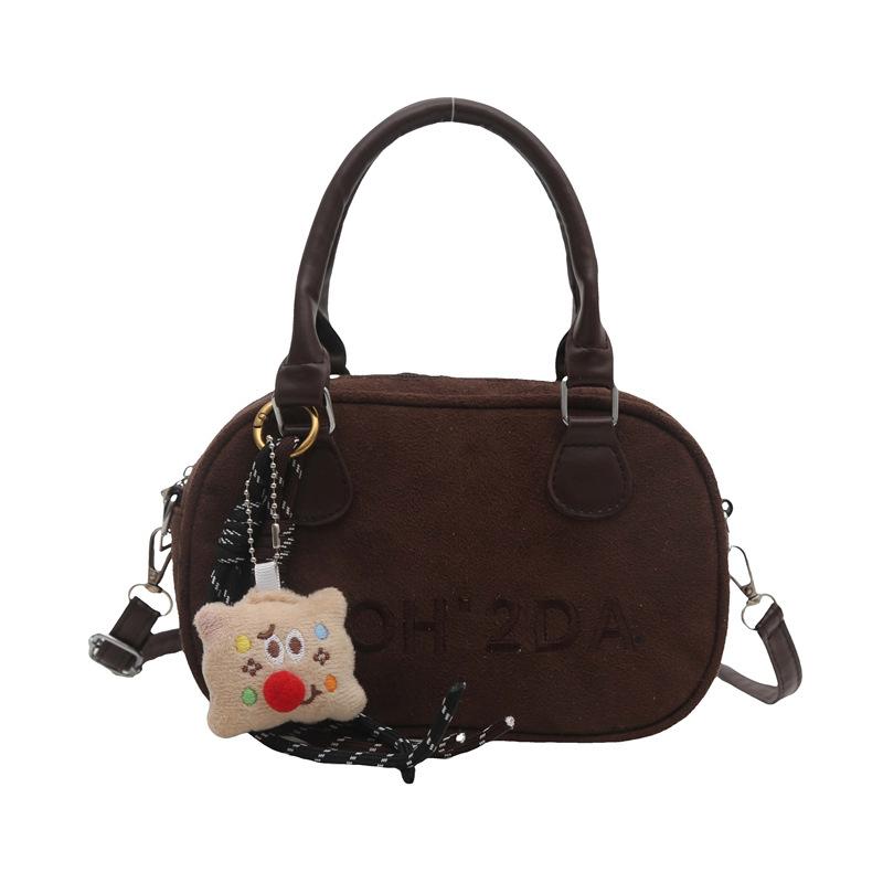 2025 Новая замшевая переносная сумка для боулинга, женская нишевая модная универсальная сумка через плечо с текстурированной небольшой квадратной сумкой