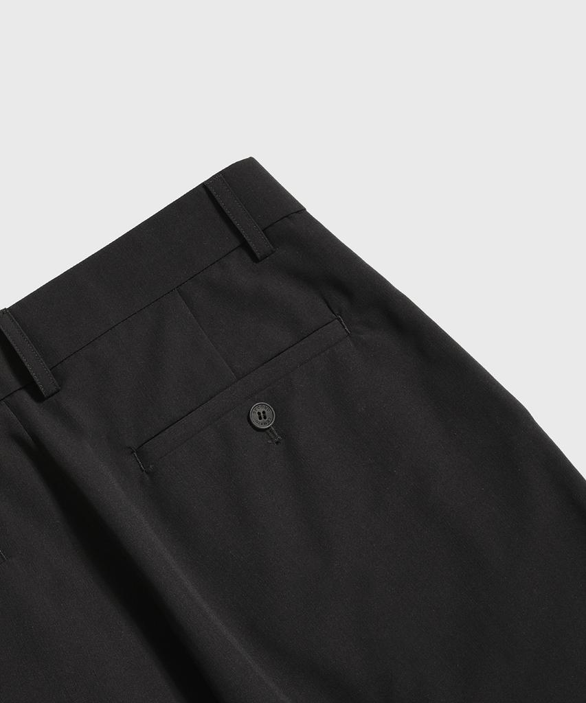 LEMAIN SECOND Single-Pleat Semi-Wide Hidden Elastic Waist Slacks [Black]