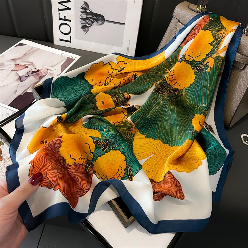 Geometric Color Matching Simulation Silk 70 Small Square Scarf Printed Silk Scarf Women'S Thin Scarf Sunscreen Headscarf