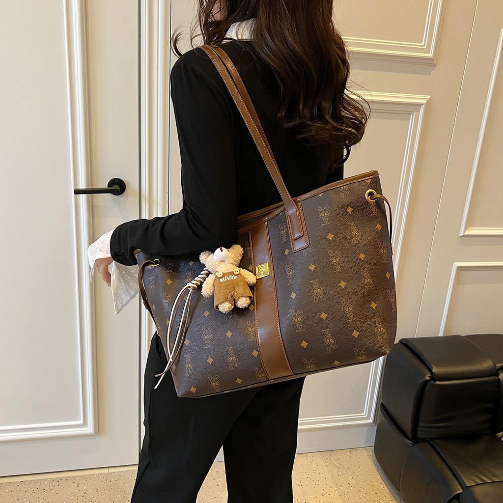 Large Capacity Versatile Bag Women's New Fashion Shoulder Portable Tote Bag