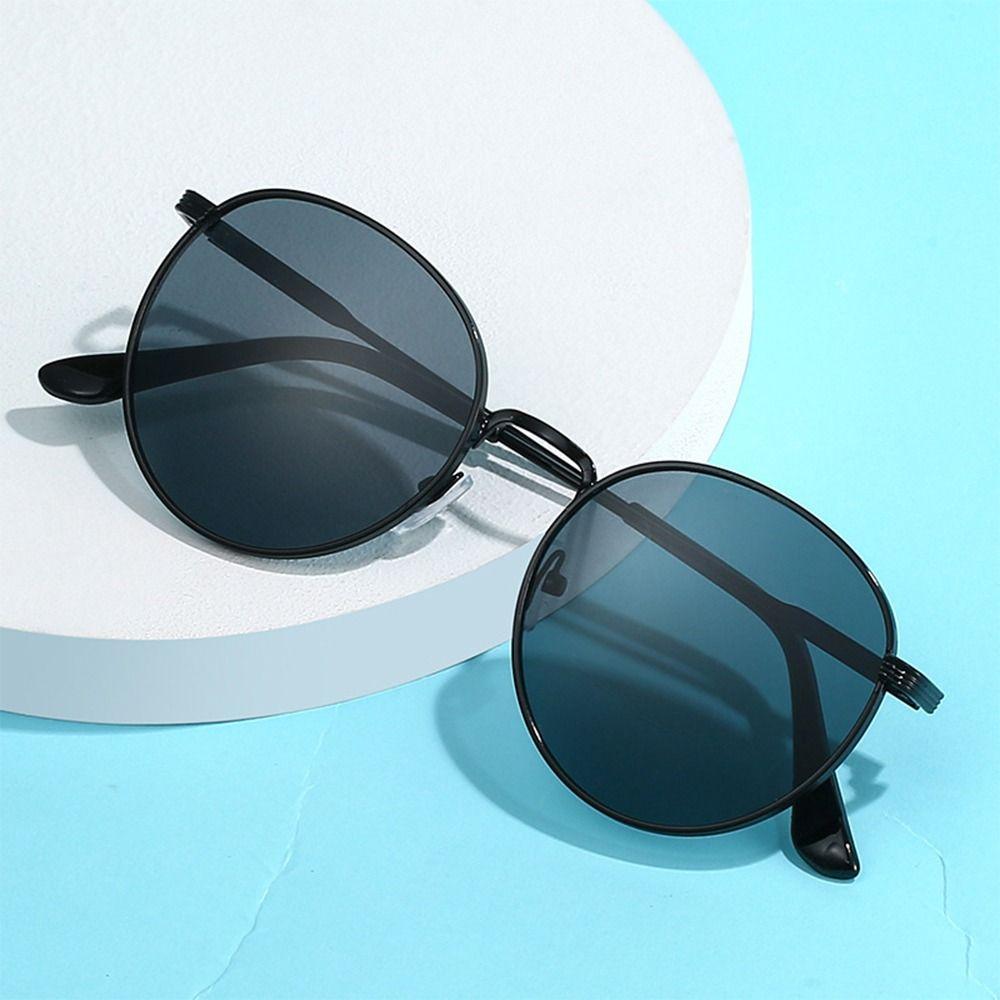Vintage Metal Frame Sun Glasses UV Protection Hippie Glasses Trendy Round Sunglasses  for Women Men