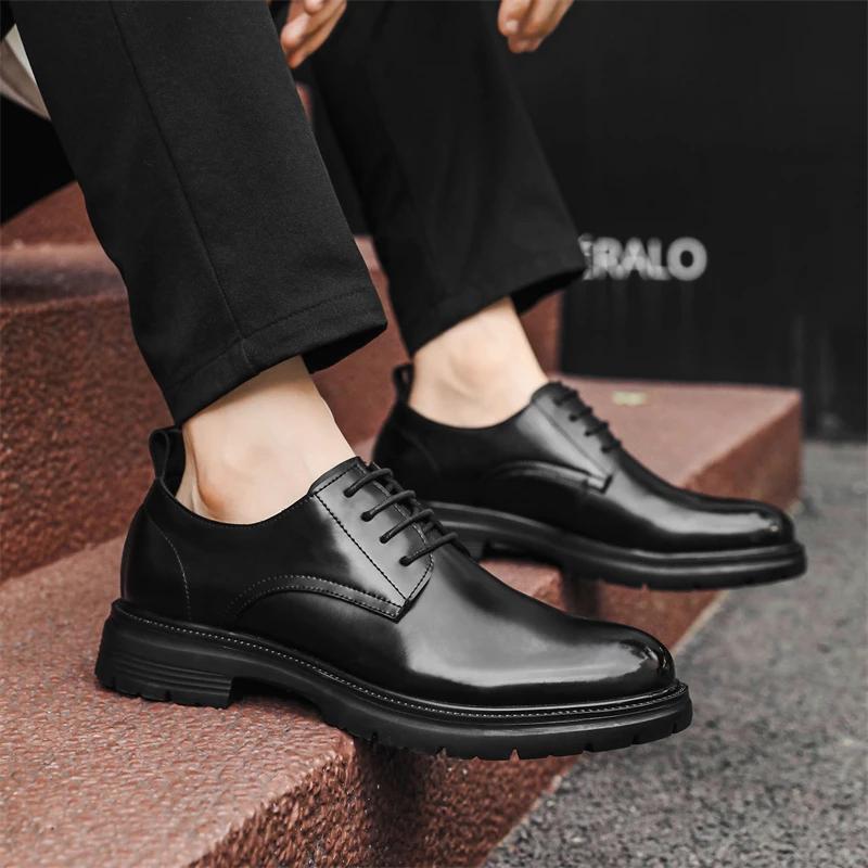 Кожаные мужские туфли на шнуровке оксфорды Дерби Притинг Костюмы Zapatos De Vestir Para Hombre Роскошные офисные деловые мужские туфли