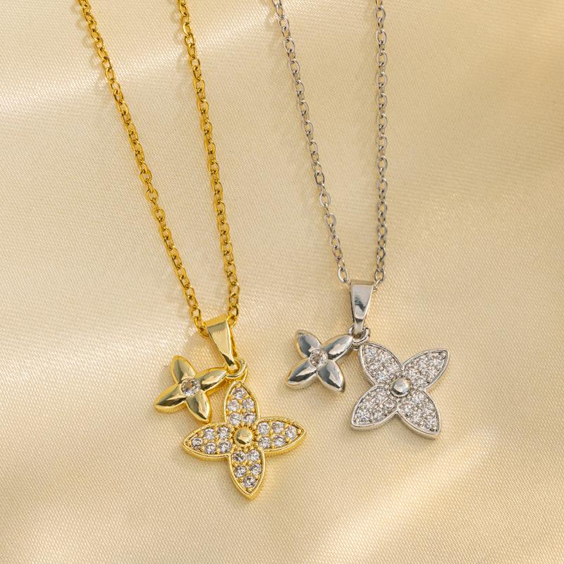 Niche Design New Double Four Leaf Flower Collarbone Ring Womens High Class Sense Of Sweet Tide Cool Do Not Lost Color Collarbone Chain