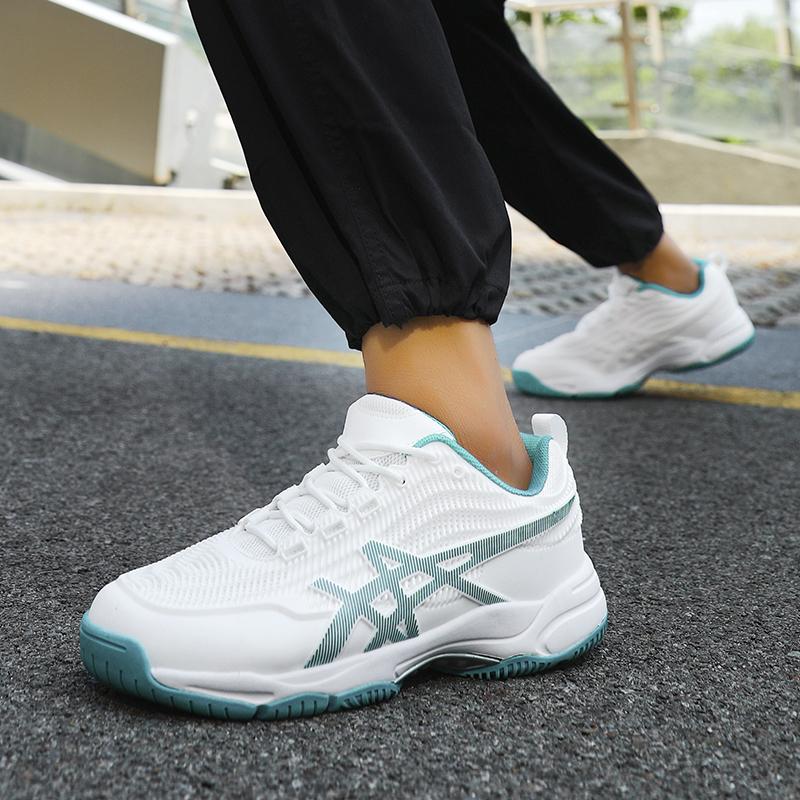 Новые кроссовки для бадминтона Мужская обувь Профессиональная теннисная спортивная обувь Дышащая износостойкая волейбольная обувь для женщин