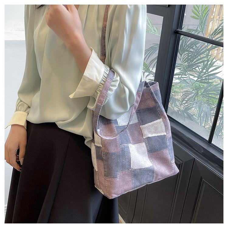 Canvas Tote Bag For Women With Large Capacity And Magnetic Closure For Daily Use