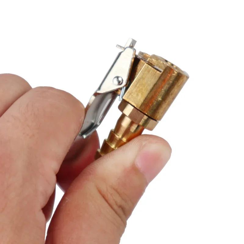 Различные типы автомобильных шин, колес, шин, воздушных патронов, насосов для накачивания шин, зажимов клапанов, соединительных адаптеров, автомобильных аксессуаров для компрессора