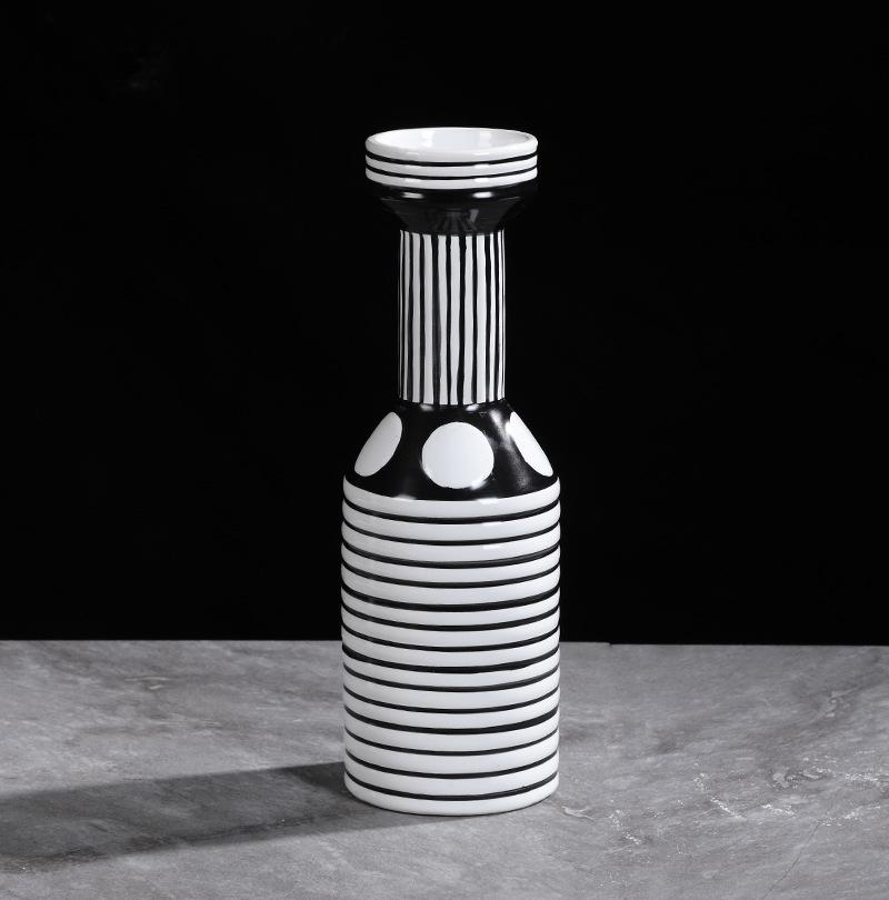 Nordic Creative Black and White Ceramic Vase Abstract Style Flower Arrangement Flower Retro Classic Home Craft Ornament