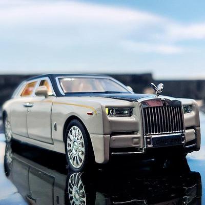 1:32 Модель автомобиля Rolls Royce Phantom из сплава Металлический литьевой под давлением Симуляция Модные игрушки Украшения Декор Витрина Подарки на день рождения Друг