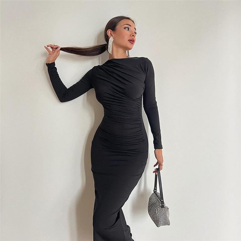 New Autumn and Winter Women's Fashion Round Neck Long Sleeve Slim Fit Hip Solid Color Temperament Dress