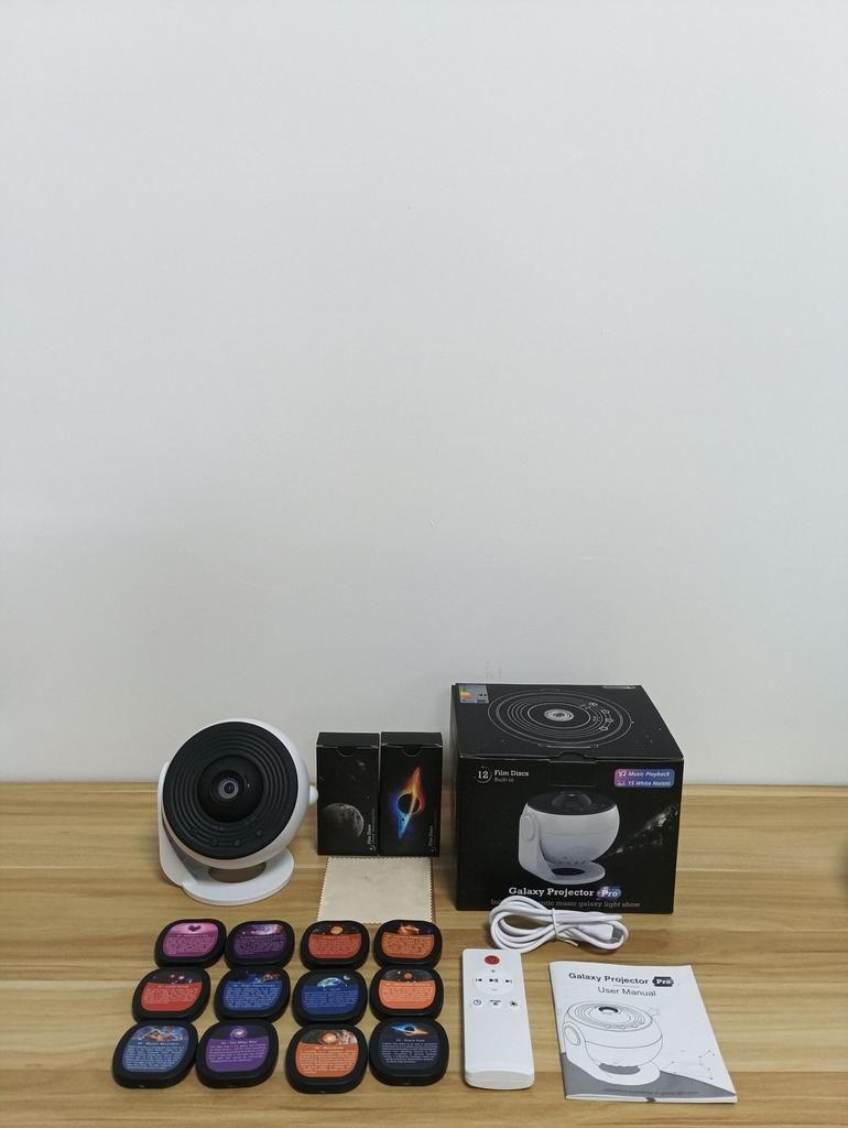 Ночник-проектор звездного неба Galaxy, вращающийся на 360°, с Bluetooth и пультом дистанционного управления, для детской спальни/свадьбы/подарка на День святого Валентина