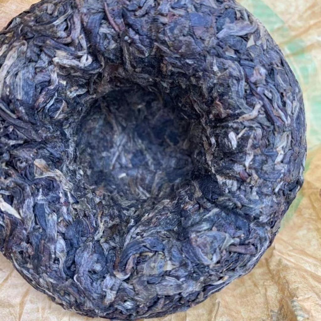 Yunnan Yinhao Tuocha 2013 Чайная фабрика Lincang Tuo Wang Выдержанный чай Пуэр 100г