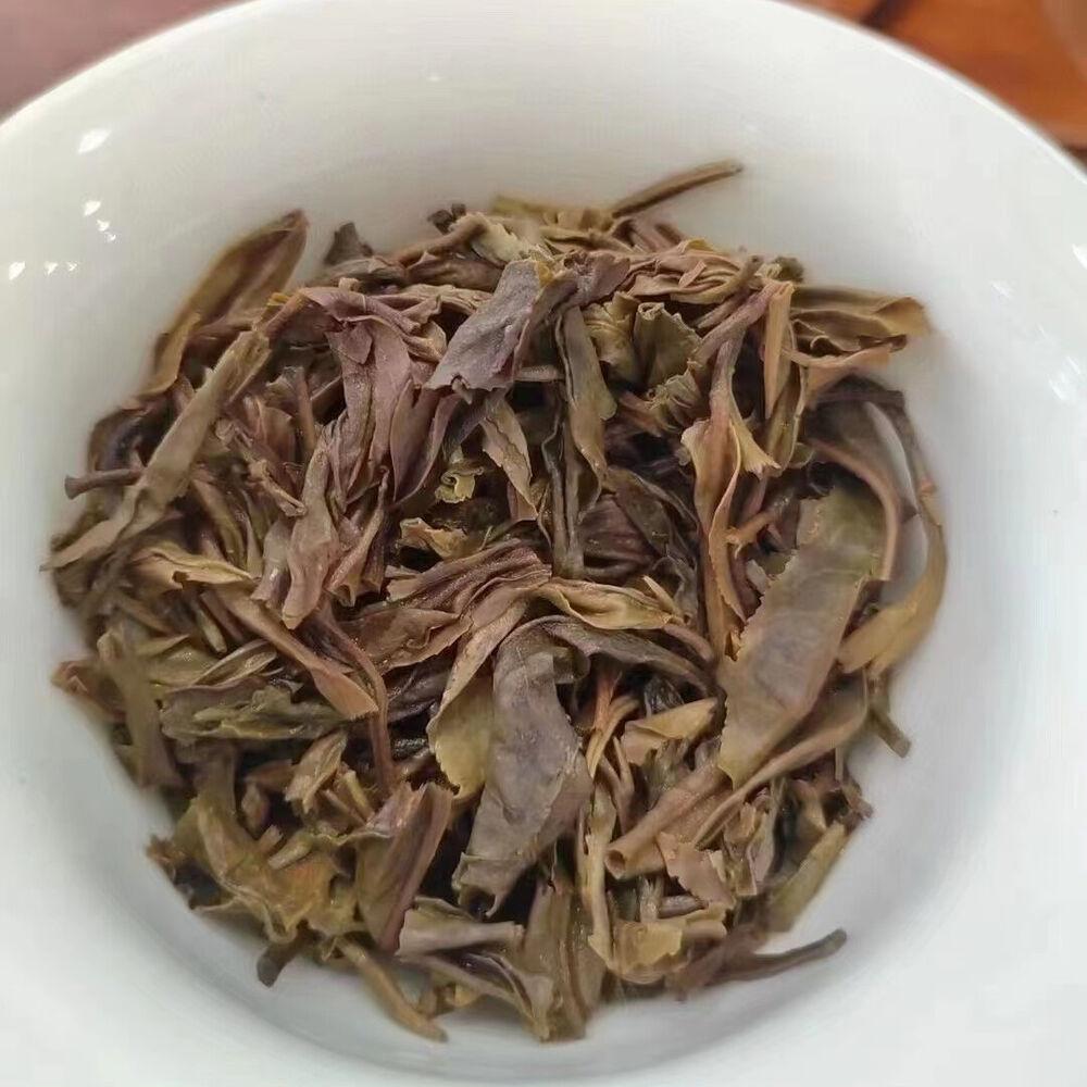 357г сырой чай пуэр Юньнань премиум-класса 2013 г. Биндао, выдержанный на большом дереве пуэр, сырой чайный пирог