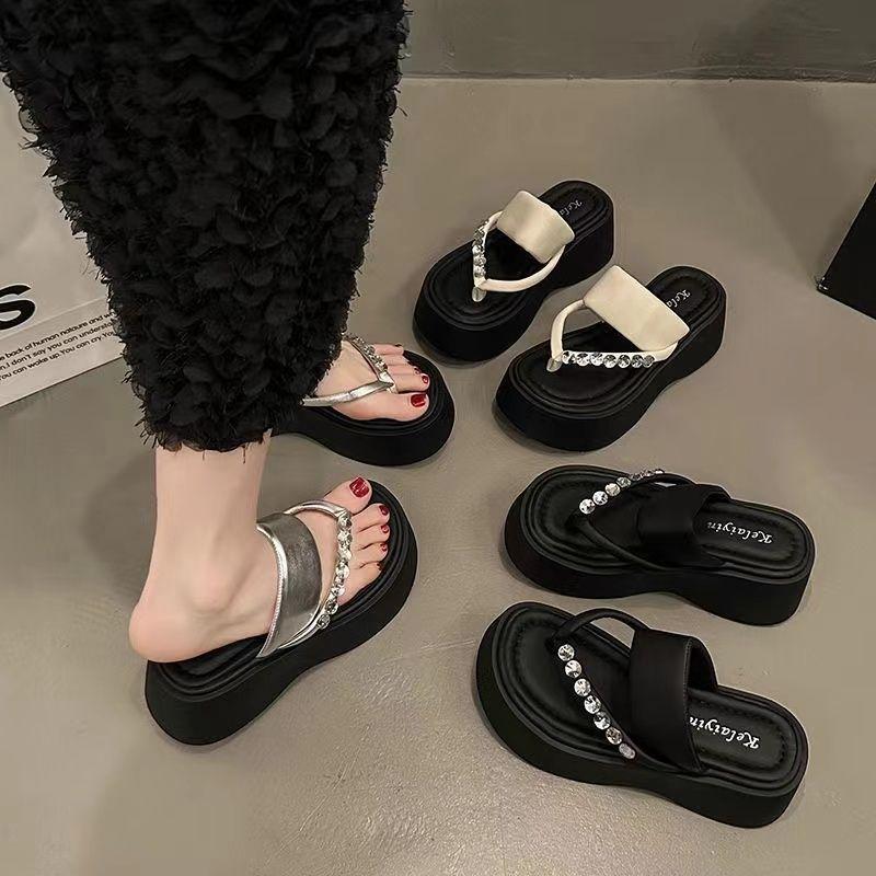 2024 новые высококачественные тапочки на маленькой маффиновой подошве, летняя обувь, с круглым носком, модные, повседневные, сандалии со стразами и утолщенной подошвой