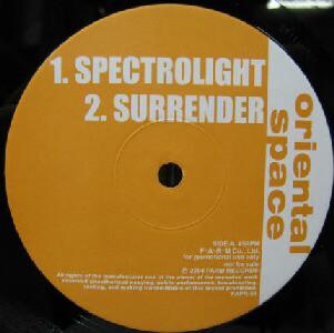 12-дюймовая пластинка ORIENTAL SPACE - Spectrolight / Surrender / Masamune FAPR54PROMO Farm Records 2004 Япония Танцевальная и Электронная Б/У