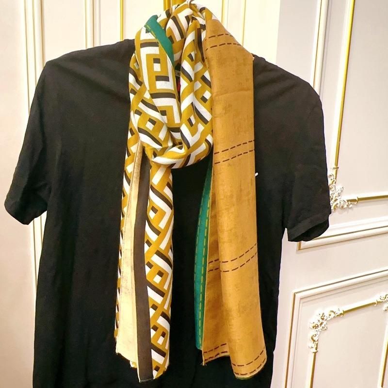 New Fashion Letter Polka Dot Printed Cotton and Linen Scarf Classic Autumn and Winter Warm Scarf Sunscreen Shawl