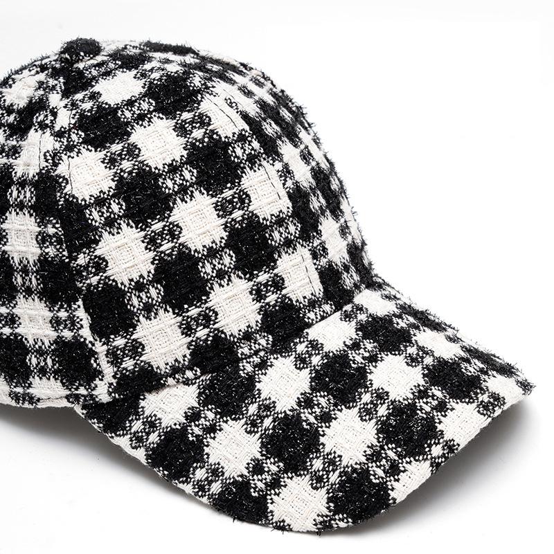 Шапка женская осенне-зимняя солнцезащитная шапка зимняя теплая бейсболка кепка в клетку