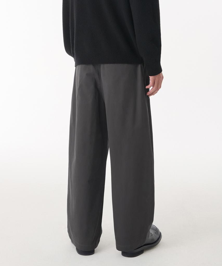 MUSINSA STANDARD Curved Wide Chino Pants [Dark Gray]