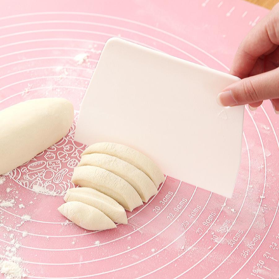 Силиконовый нож для теста