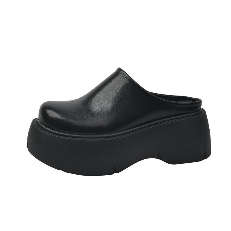 Супер огонь интернет-знаменитость черные нескользящие увеличивающие рост толстоподошвенные шлепанцы женские летние 2025 новые на высоком каблуке с полуподдержкой и закрытым носком