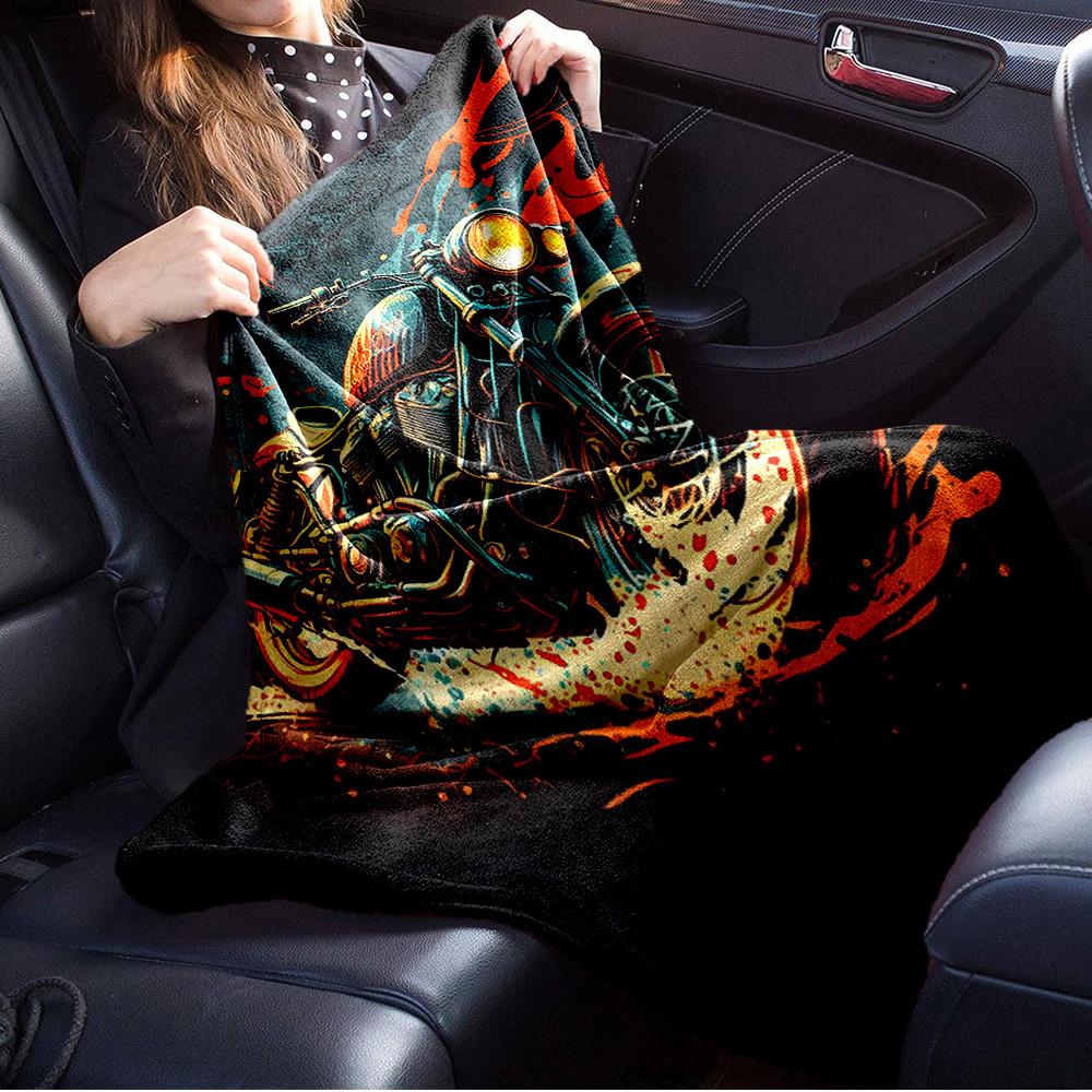 1pc Motorcycle,Flame,Artwork Digital Print Flannel Blanket - Contemporary Style, Suitable for All Seasons, Perfect for Home, Travel, or Camp