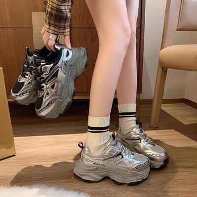 Флисовые кроссовки-папы женские 2025 осень и зима новые спортивные взрывные универсальные на толстой подошве увеличивающие рост повседневные женские хлопковые туфли спортивная обувь