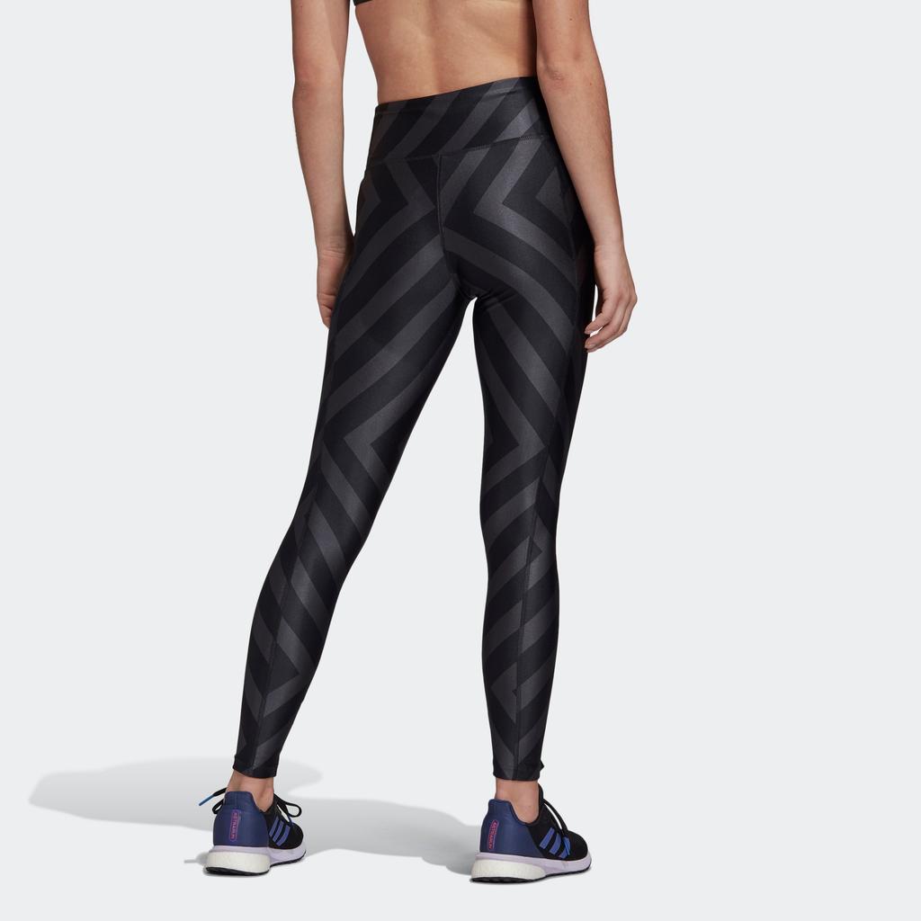 adidas Спортивные леггинсы 7/8 с принтом по всей поверхности Женские Черные FI6723