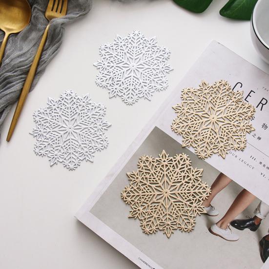 Cup Coaster Mug Pad Hollow-out Design Non-Slip Decorative Christmas Snowflake Table Mat Placemat Decoration