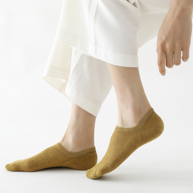 Женские Весенне-Летние Тонкие Новые Цветные Хлопковые Силиконовые Нескользящие С Неглубоким Вырезом Не Спадают с Невидимыми Носками