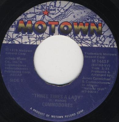 7-дюймовая пластинка COMMODORES - Three Times A Lady M1443F Motown 1978 US Soul/Funk Б/у