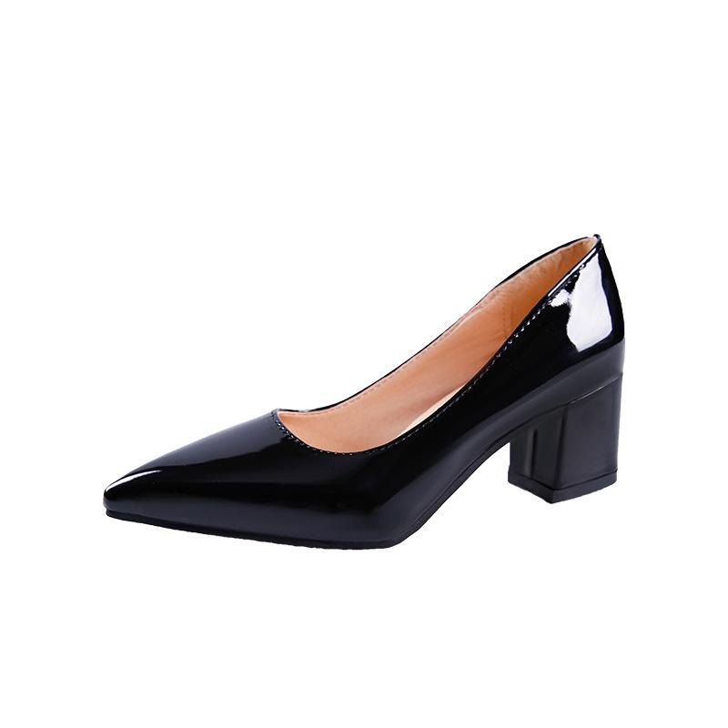 2025 New Style Pointed Sexy Thick Heel Shoes Solid Color Fashion Versatile Shoes Wedding Banquet Celebrity Style Talon Femme