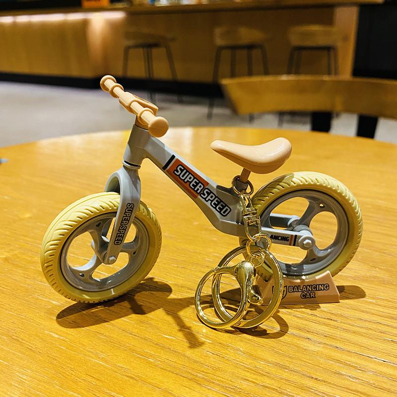 Милый брелок-велосипед из сплава и пластика для рюкзаков и в качестве подарка для пар