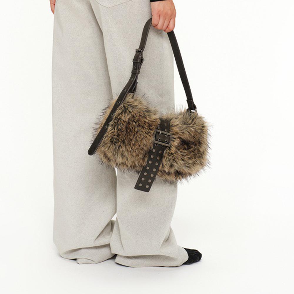Winter Fluffy Plush Shoulder Bag Punk Studded Underarm Bags for Women Designer Handbags Rivet Faux Fur Bags Women's Bag Chic