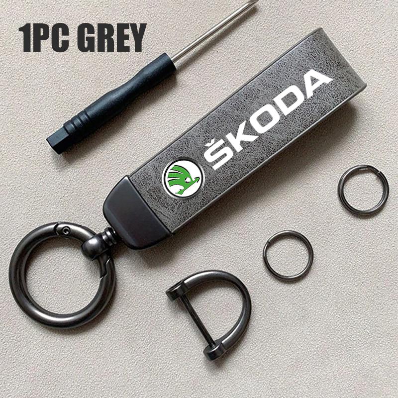 ICPG4 For Skoda 3D Metal Leather Car Keychain Key Ring Auto Emblem Accessories Fabia 1 2 Octavia a7 RS Superb Rapid Yeti Karoq Vision