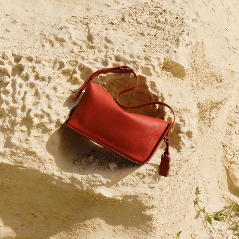 Joy Gryson Crescent Shoulder Bag Lw5sd1640 Jl