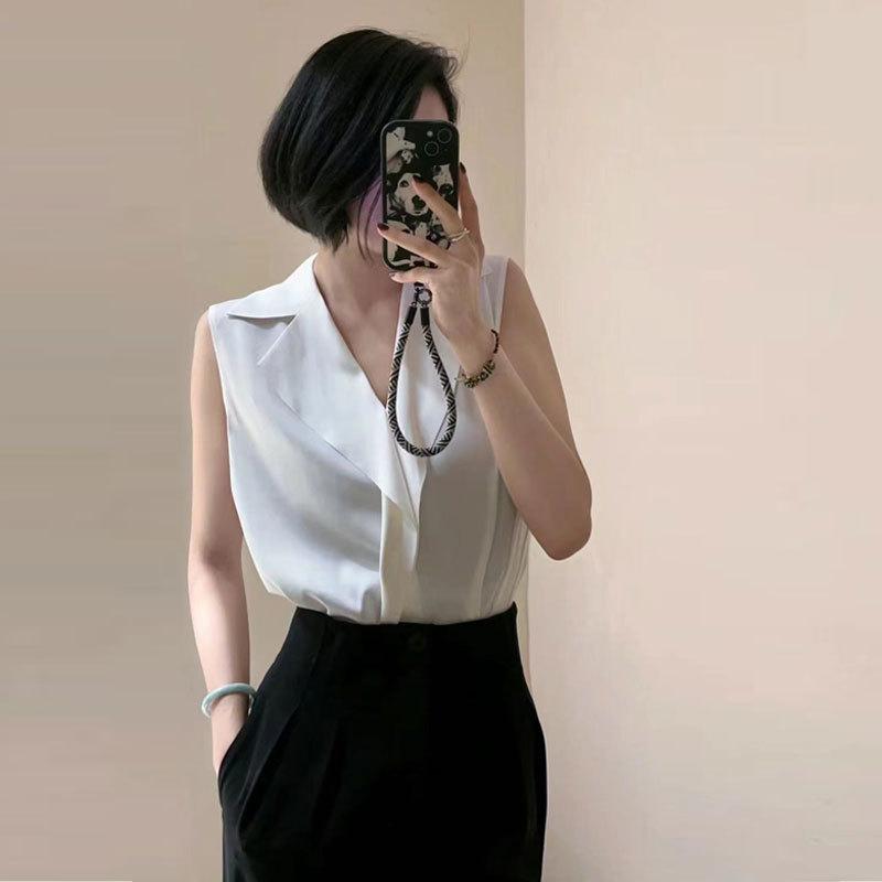Mall 1116 Spring and Autumn New Textured Commuter V-Neck Lotus Leaf Edge Mulberry Silk Sleeveless Shirt
