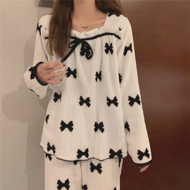 "Cozy Coral Fleece Pajamas for Women: Cute Princess Style, Thick Flannel, Perfect for Autumn & Winter"