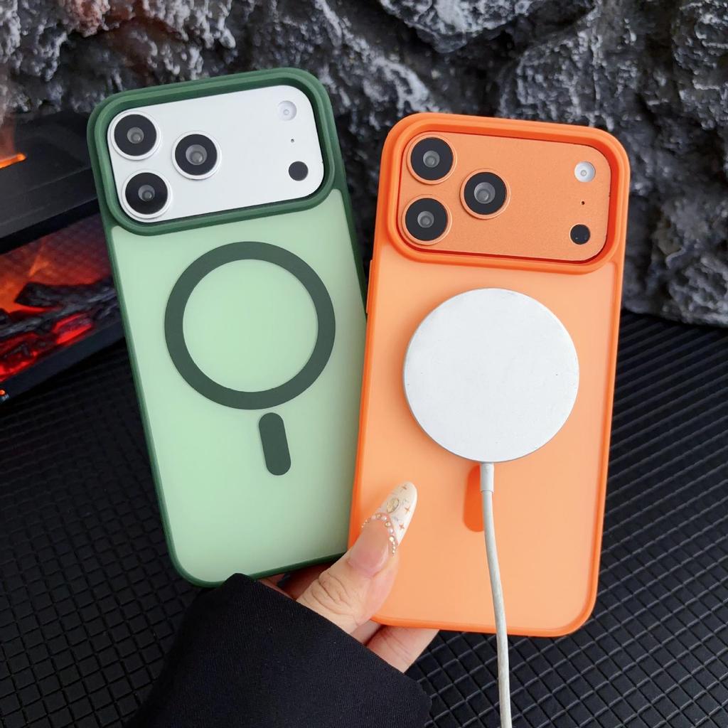 Personalized Color-Block Magnetic Case for iPhone 17 Pro Max