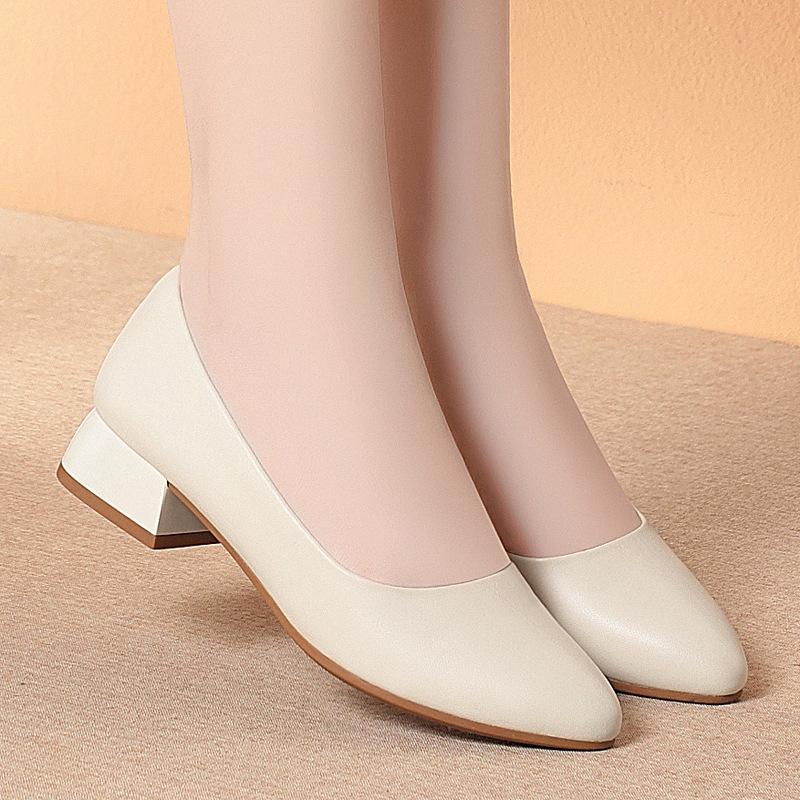 Рабочая обувь на мягкой подошве женская черная модельная обувь для通勤 женская кожаная обувь одинарная обувь профессиональная женская обувь