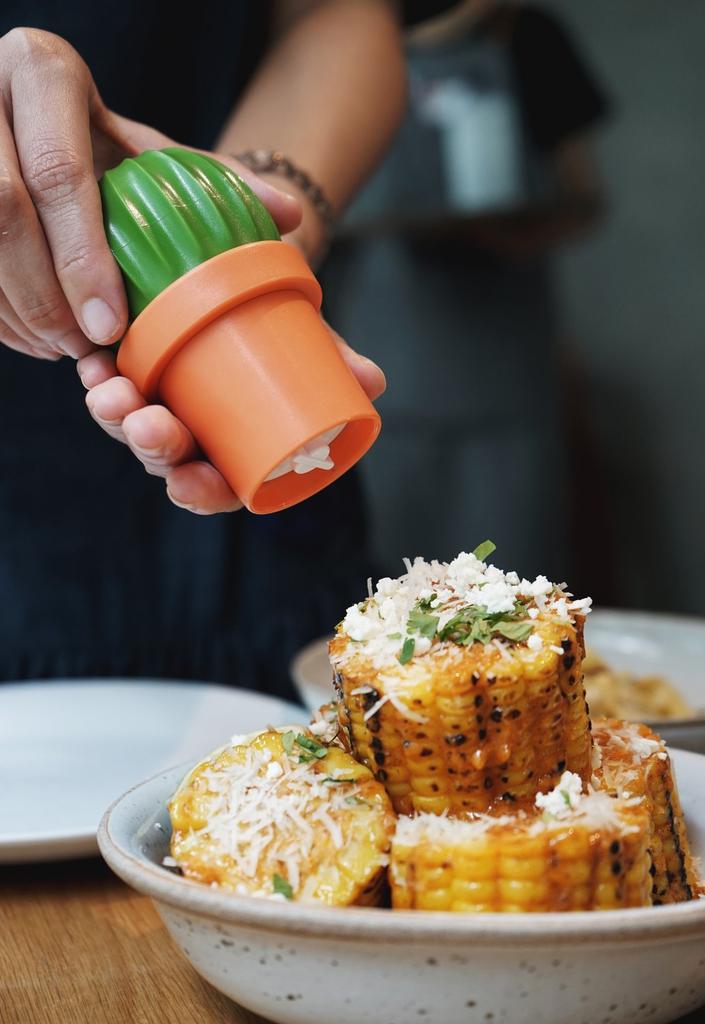 QUALY Вкусные кактусы Солонки и перечницы, Оранжевые, 5,5 x 5,5 x 9,4 см, 5217091OR