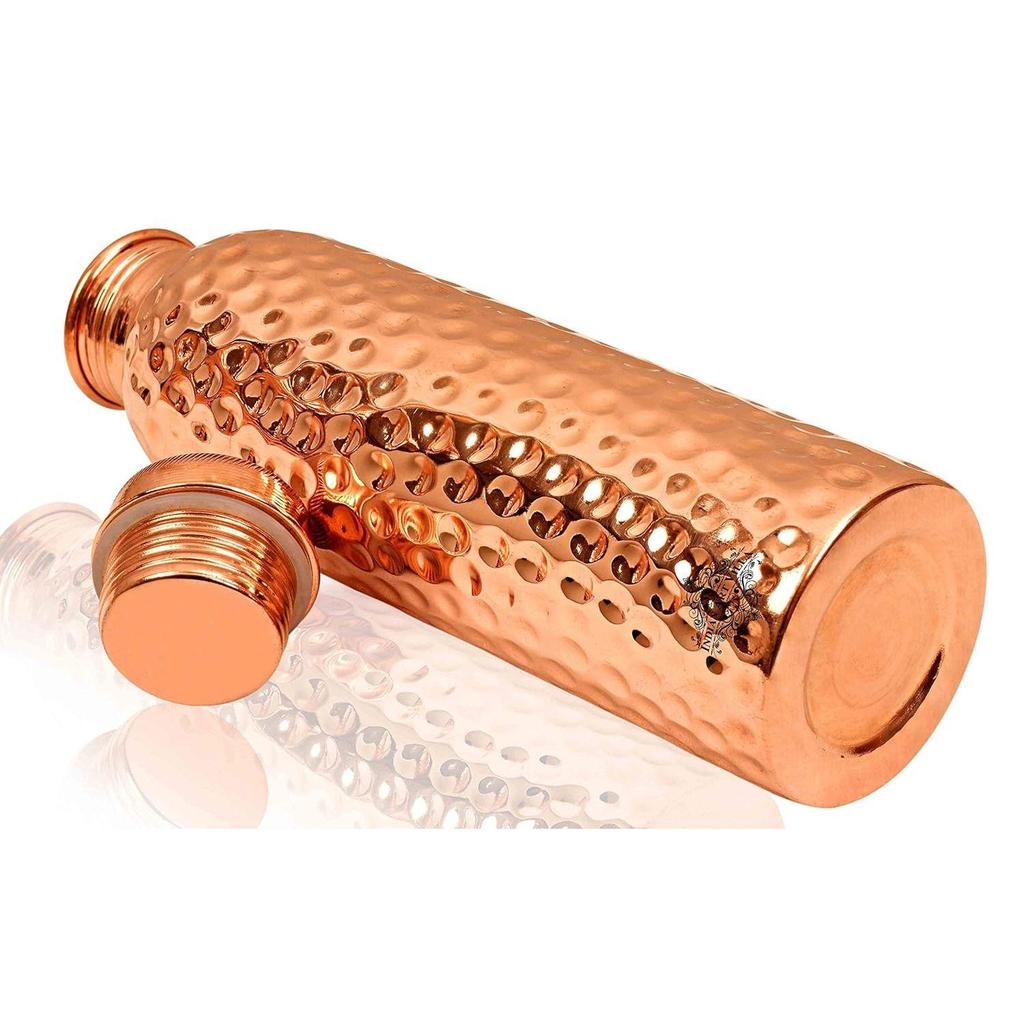 Медная бутылка для воды с чеканным дизайном - 750 мл, Аюрведические преимущества для здоровья, Идеально подходит для дома, офиса, спортзала, путешествий и в качестве подарка, 1 штука в упаковке