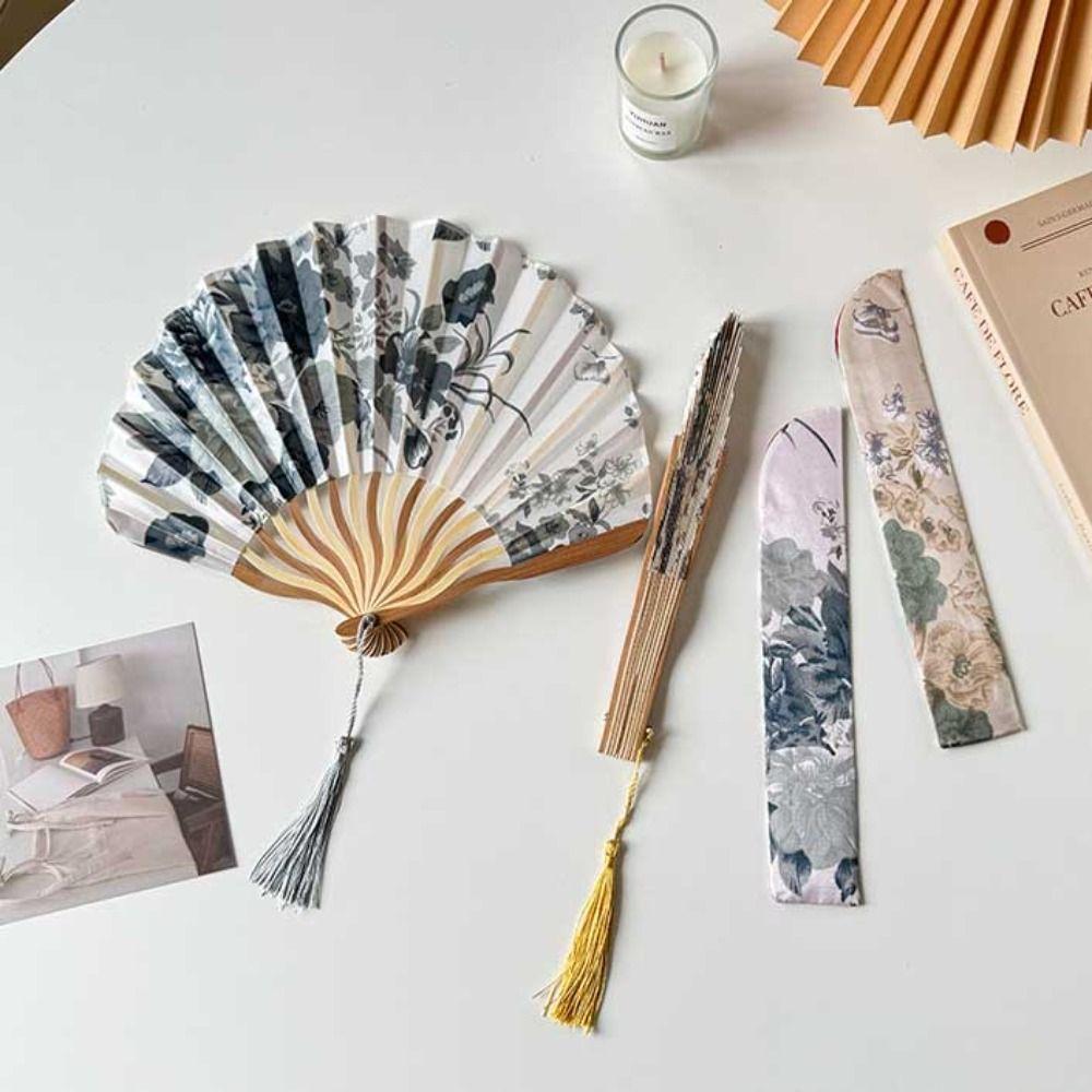 Портативный складной веер из шелковых цветов в китайском стиле в стиле ретро, новый складной веер