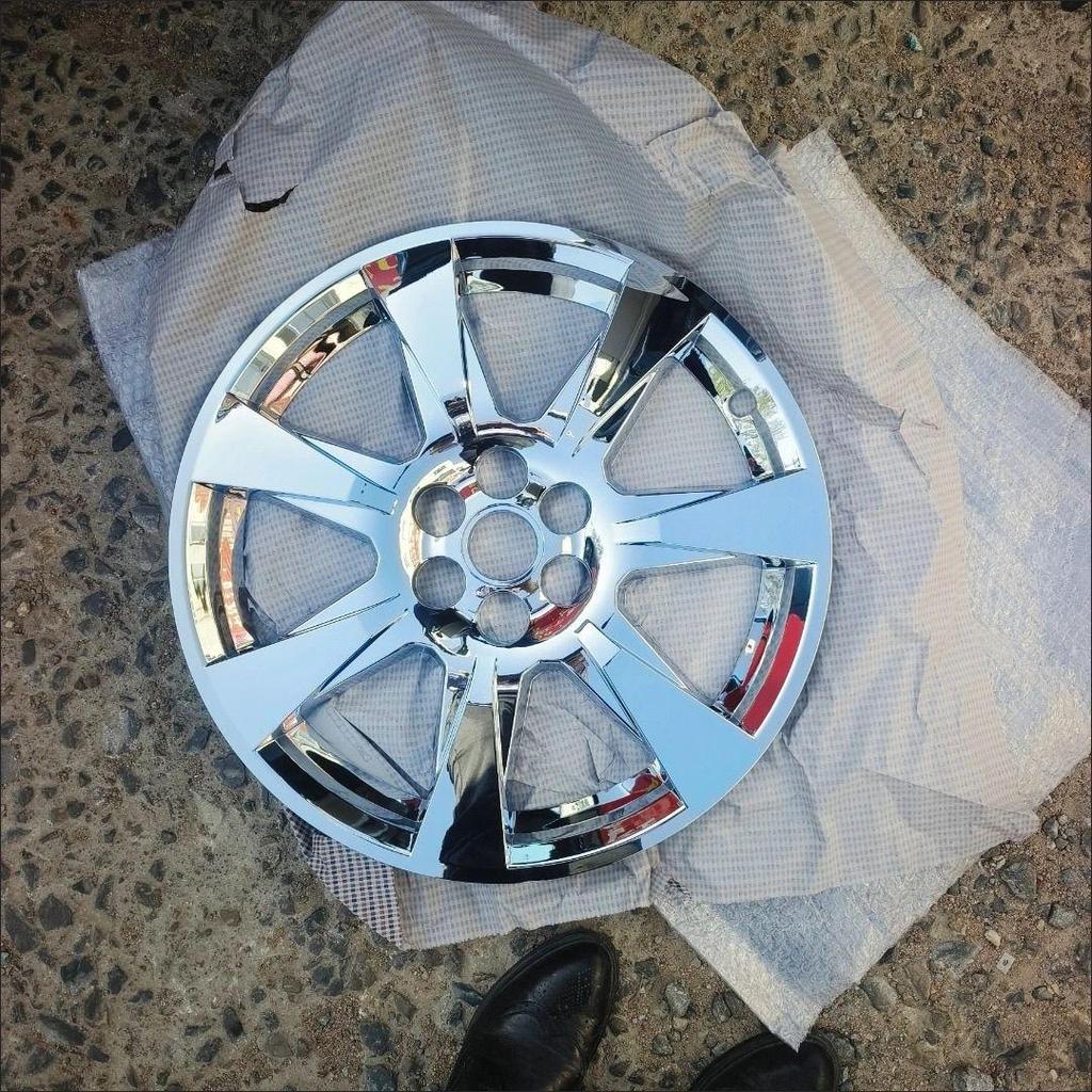 Хромированные стальные колпаки на колеса Cadillac SRX 20"