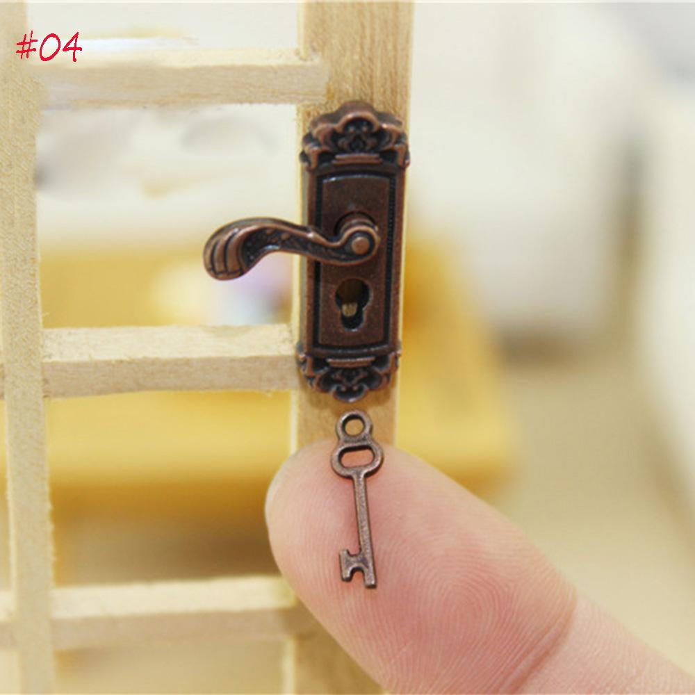 1pc Funny DIY Accessories Retro Key 1/12 Dollhouse Miniature Mini Door Lock