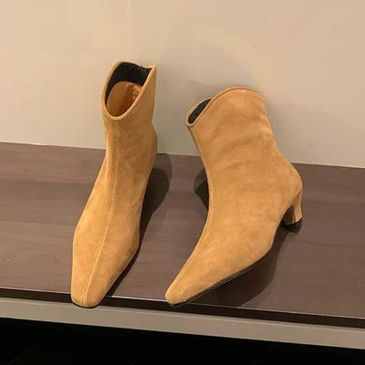 Заостренный носок женские ботильоны челси замшевые туфли на плоской подошве 2024 зимняя дизайнерская новая прогулочная обувь уютное трендовое платье Chaussures Femme